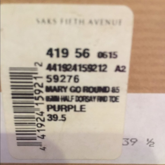 Christian Louboutin purple patent pumps - Picture 3 of 4